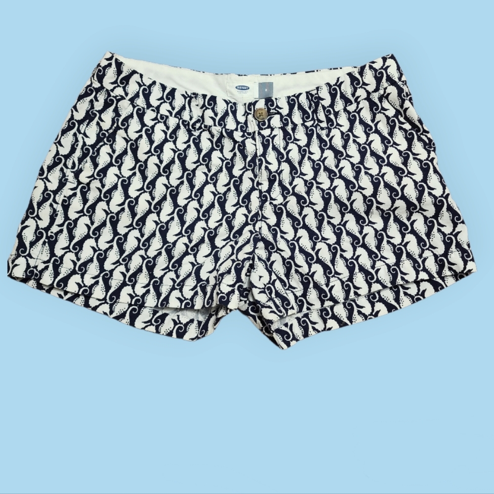 Old Navy Chino Shorts Size 6